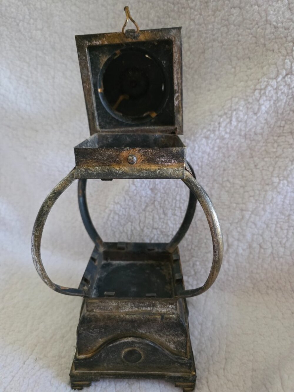 Vintage Lantern - Picture 4 of 5
